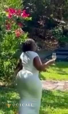 Bella Video Background