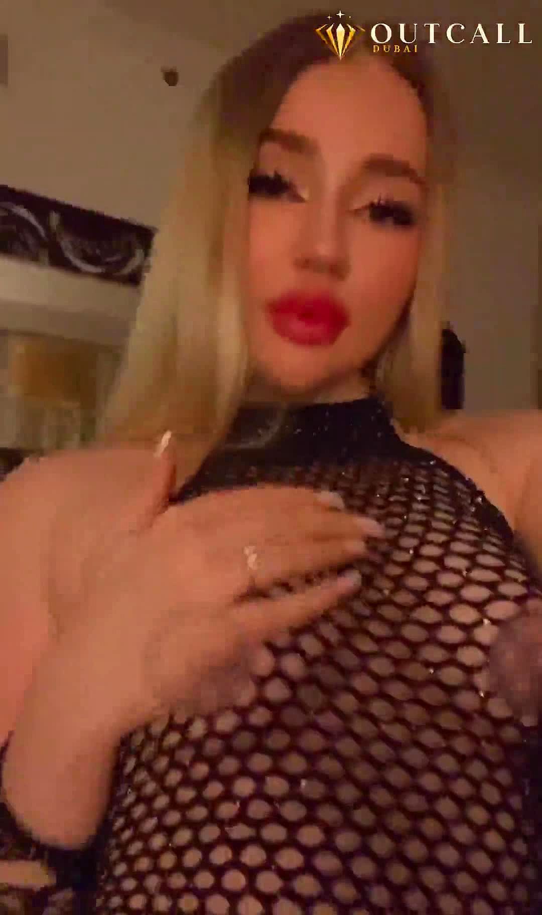 Molly Video Background
