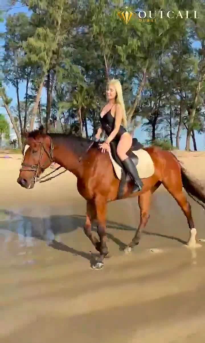 Wanessa Video Background