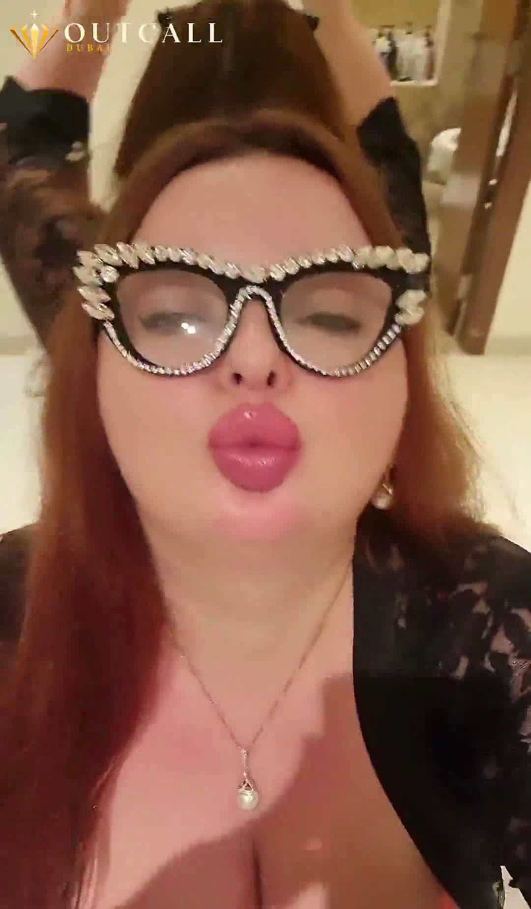 Farida Video Background