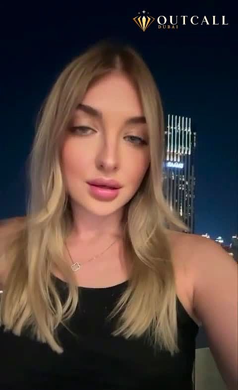 Arina Video Background