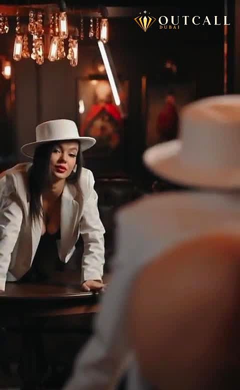 Polliana Video Background