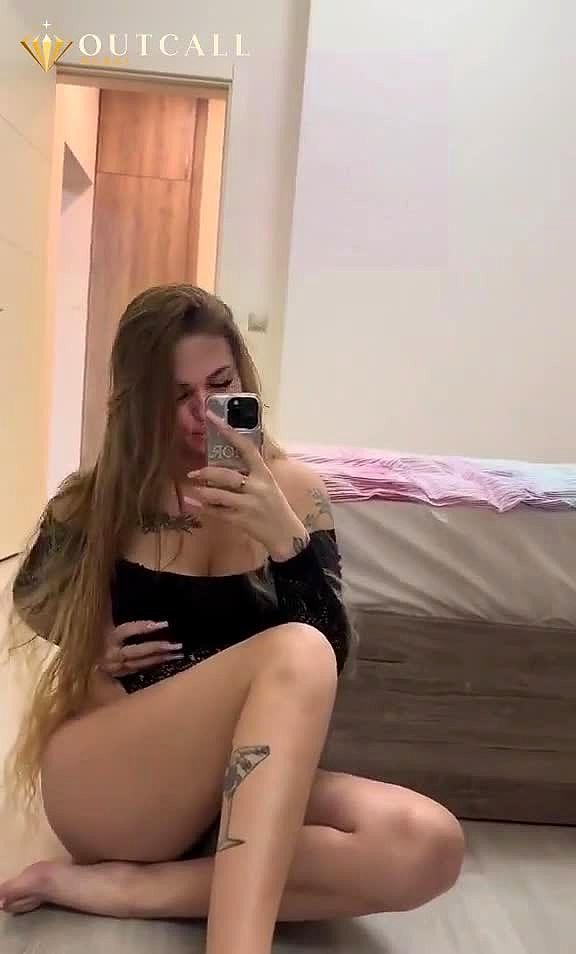 Bella Video Background