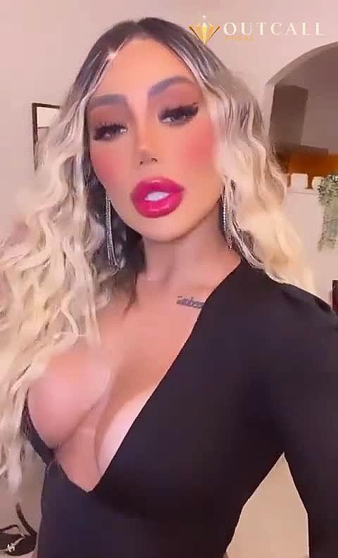 Danielle Video Background