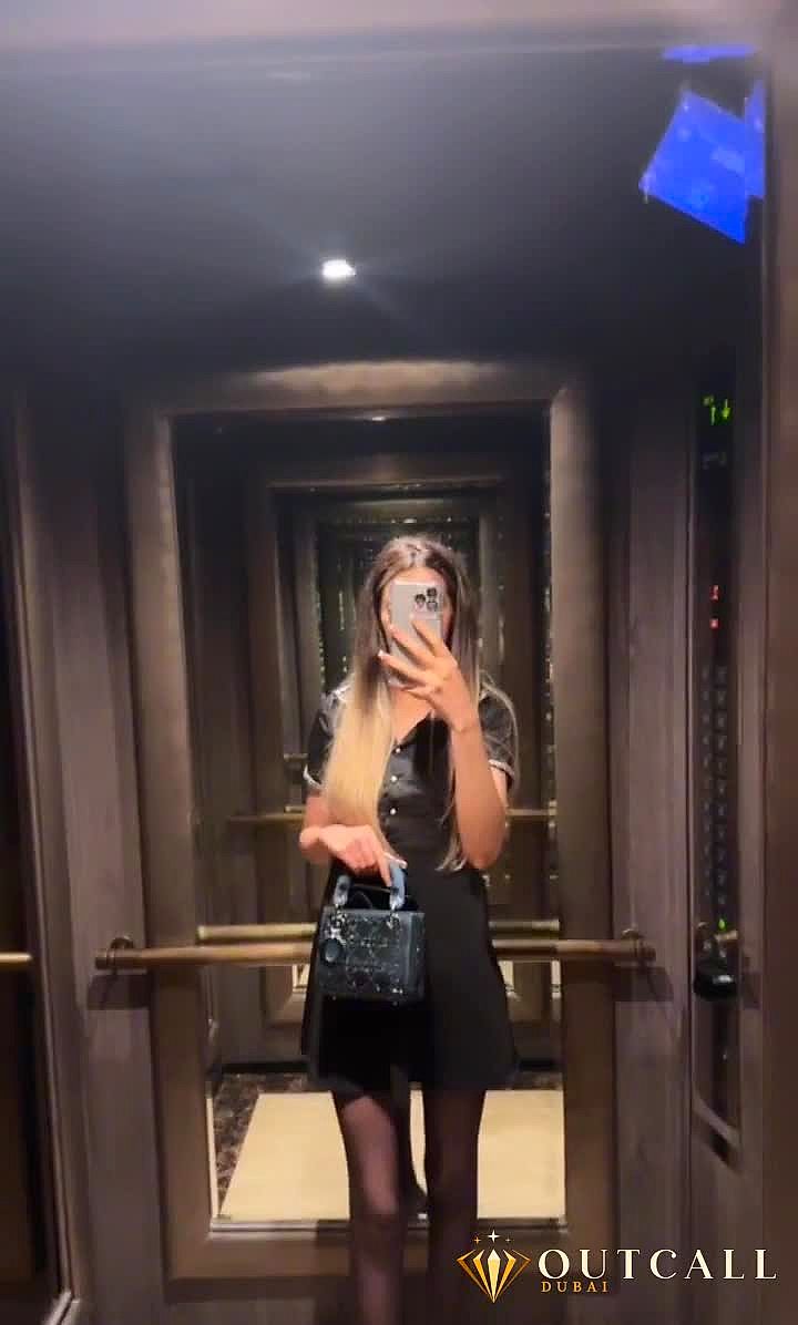 Reem Video Background