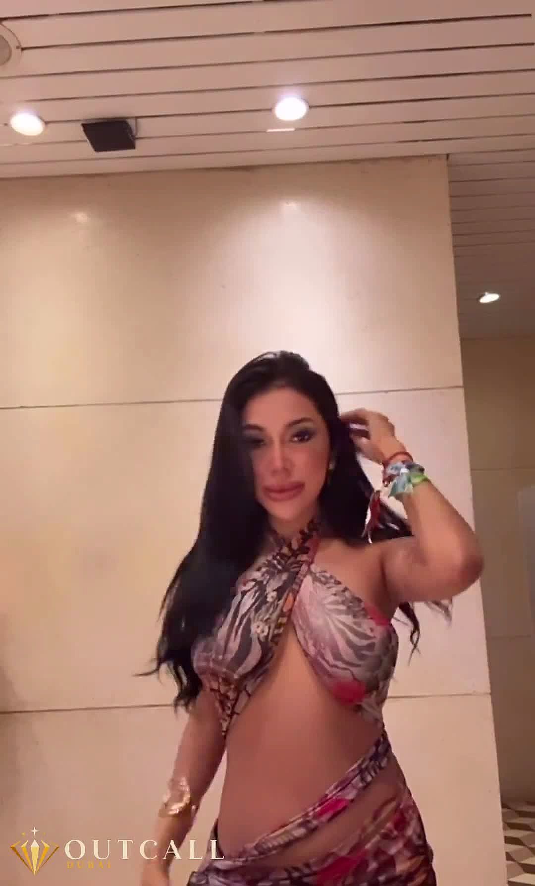 Nomi Video Background