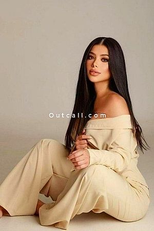 Laura - Dubai Escorts