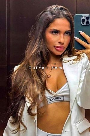 Violet - Dubai Escorts