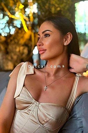 Diana - Dubai Escorts