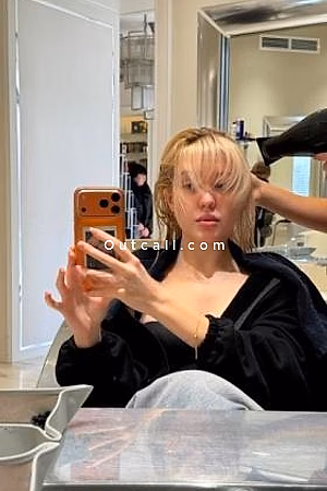 Niki - Dubai Escorts