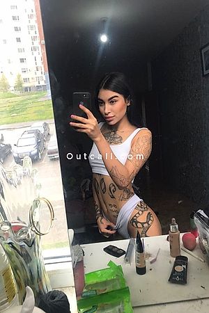 Omida - Dubai Escorts
