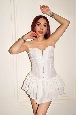 Hande - Dubai Escorts
