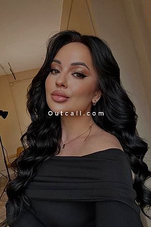 Isadora - Dubai Escorts