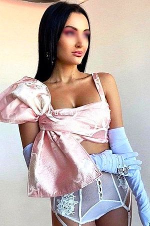 Aurelia - Dubai Escorts