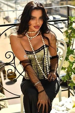 Katria - Dubai Escorts