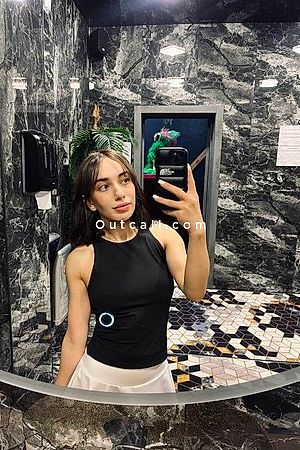 Lana - Dubai Escorts