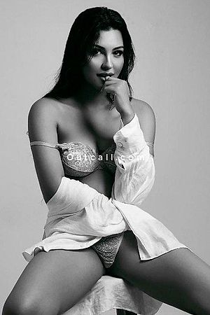 Emily - Dubai Escorts