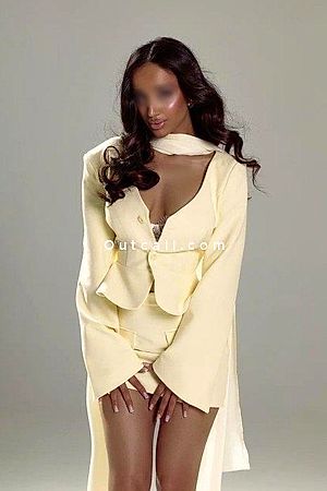 Ember - Dubai Escorts