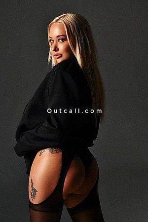 Adriana - Dubai Escorts