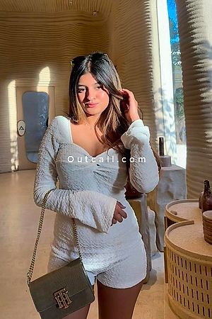 Anushka VIP Model Photo #3