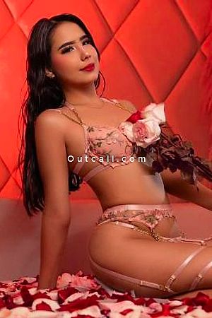 Ariana Ortiz Photo #3