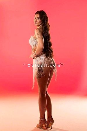 Bella - Dubai Escorts