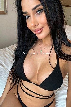 Karolina - Dubai Escorts