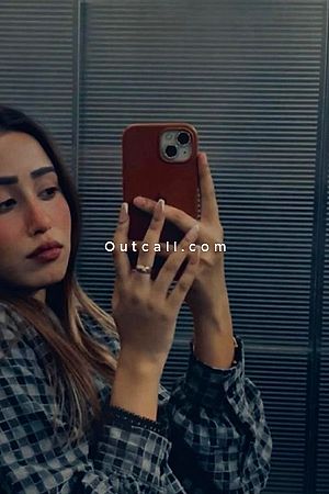 Ashwaria - Dubai Escorts