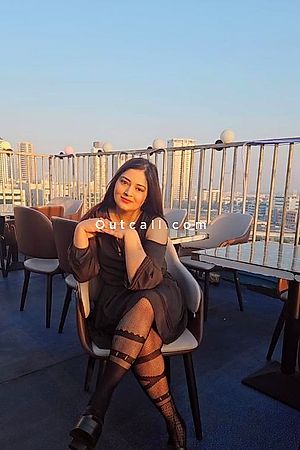Indian Punjabi Mistress back in Dubai Photo #2