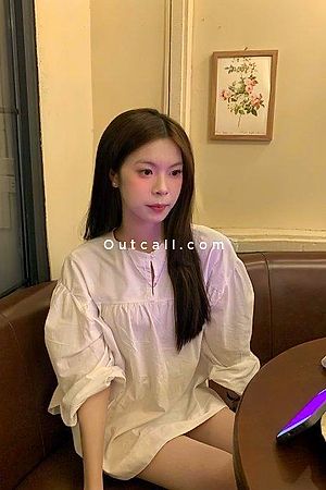 Ju Ly - Dubai Escorts