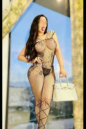 Romina - Dubai Escorts