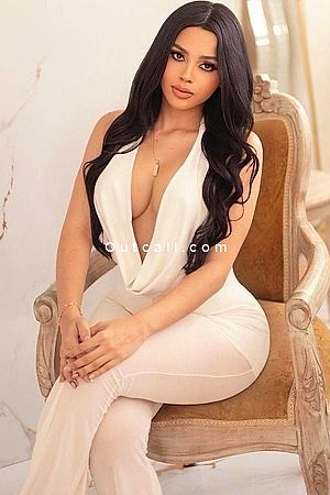Emmy FULLSERVICE - Dubai Escorts