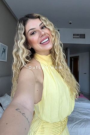 Livia Santos Photo