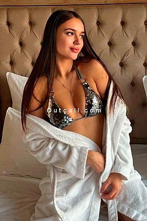 Valentina - Dubai Escorts