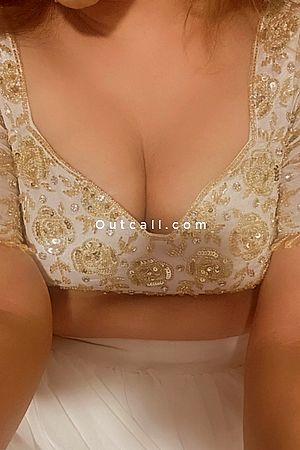 CHAHAT GFE - Dubai Escorts
