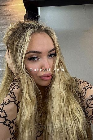 Emery - Dubai Escorts