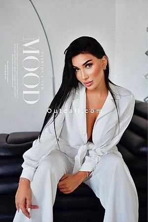 Naomi - Dubai Escorts