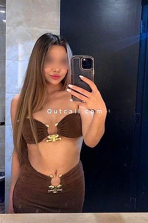 Afina - Dubai Escorts