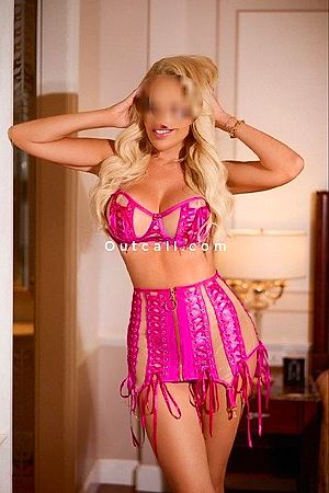 Gloria - Dubai Escorts