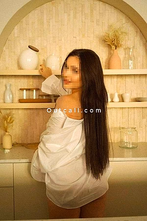 Lora - Dubai Escorts