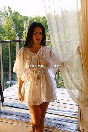 Ruby - Dubai Escorts