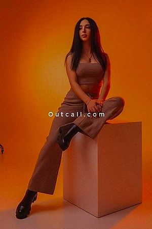 Viola - Dubai Escorts