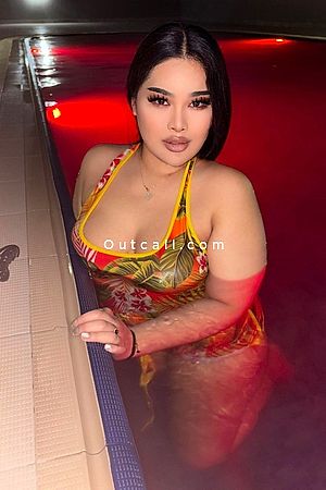 Sofia Carson - Dubai Escorts