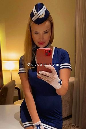 ELEGANT WOMAN FROM UKRAINE HERE - Dubai Escorts